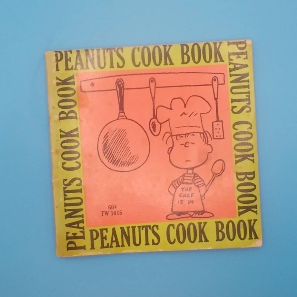 Vintage Peanuts Cook Book Charles M Schulz June Dutton Scholastic TW 1615